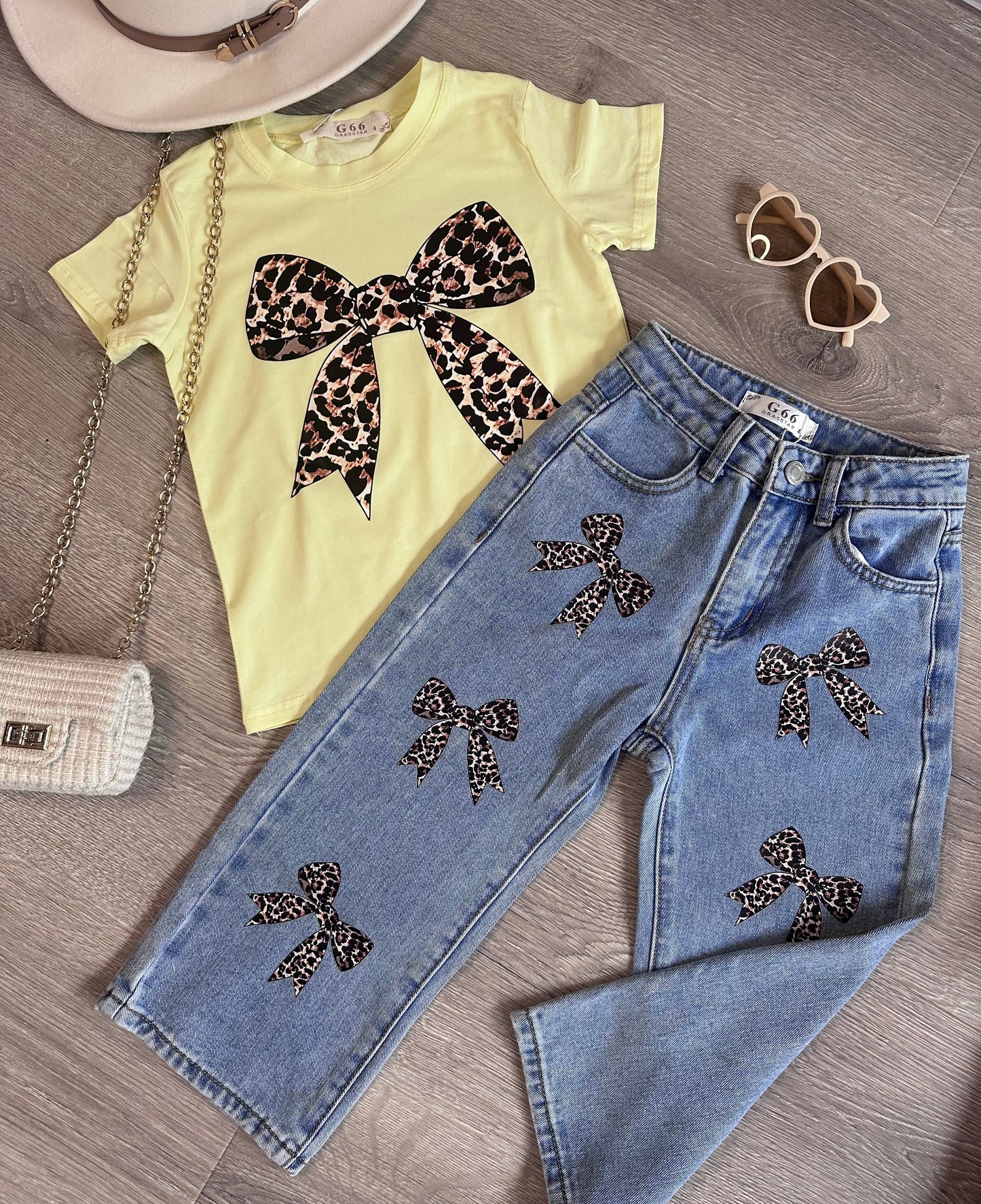 T-shirt - leopard bow geel