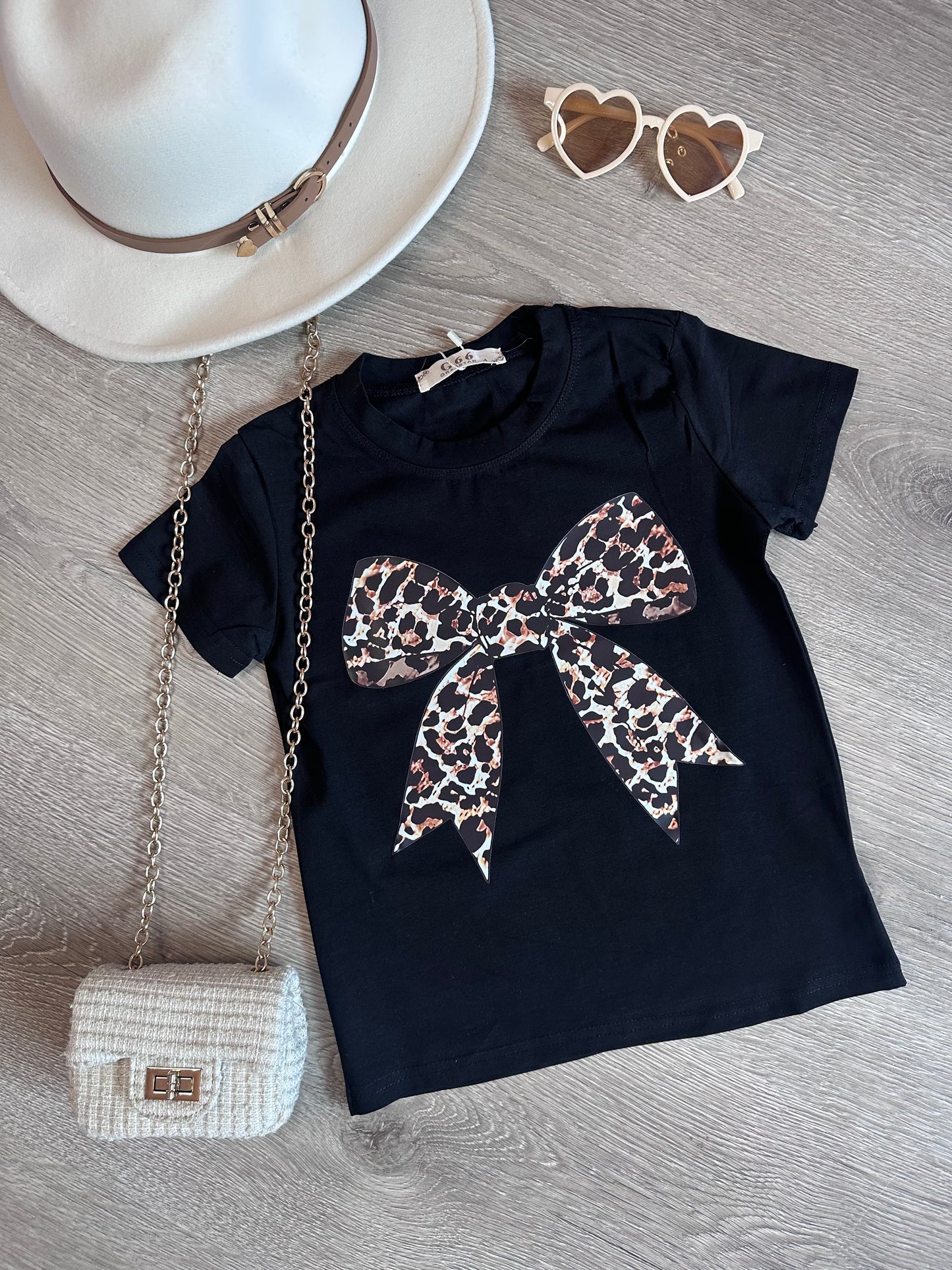 T-shirt - panther print bow